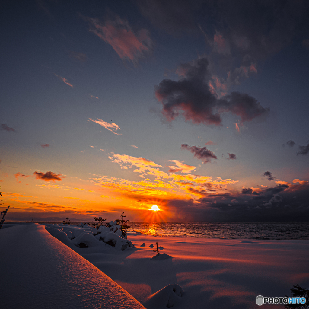 照らされる雪景色