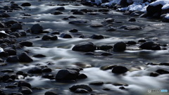 黒白の清流