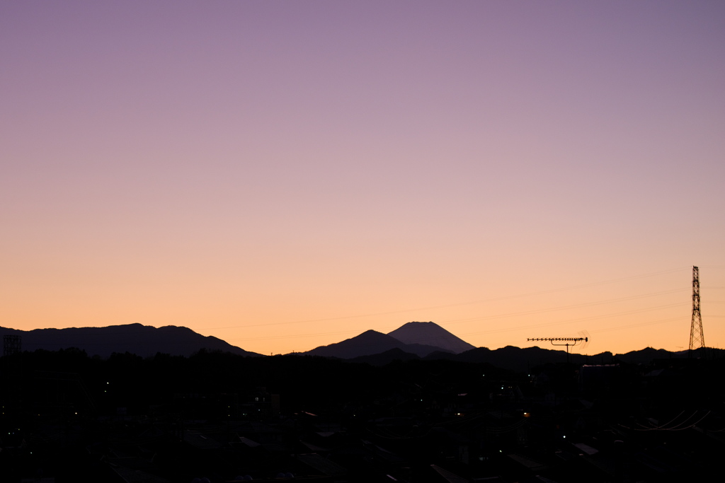 夕暮れと富士