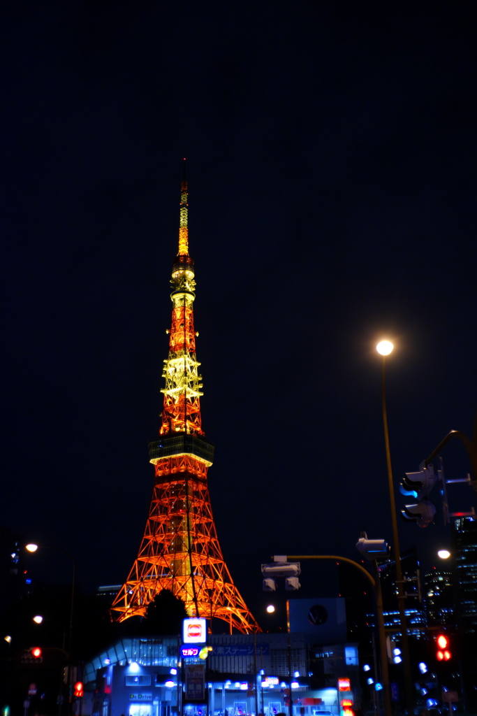 月(偽) と東京タワー