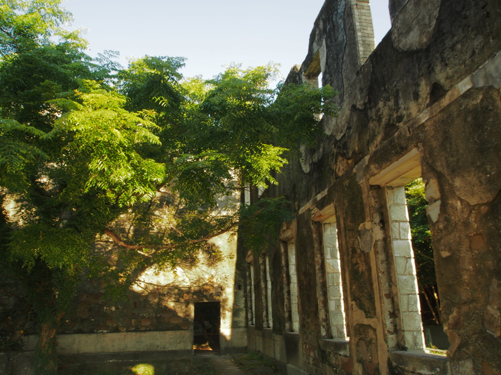 魚雷発射試験場跡　側面