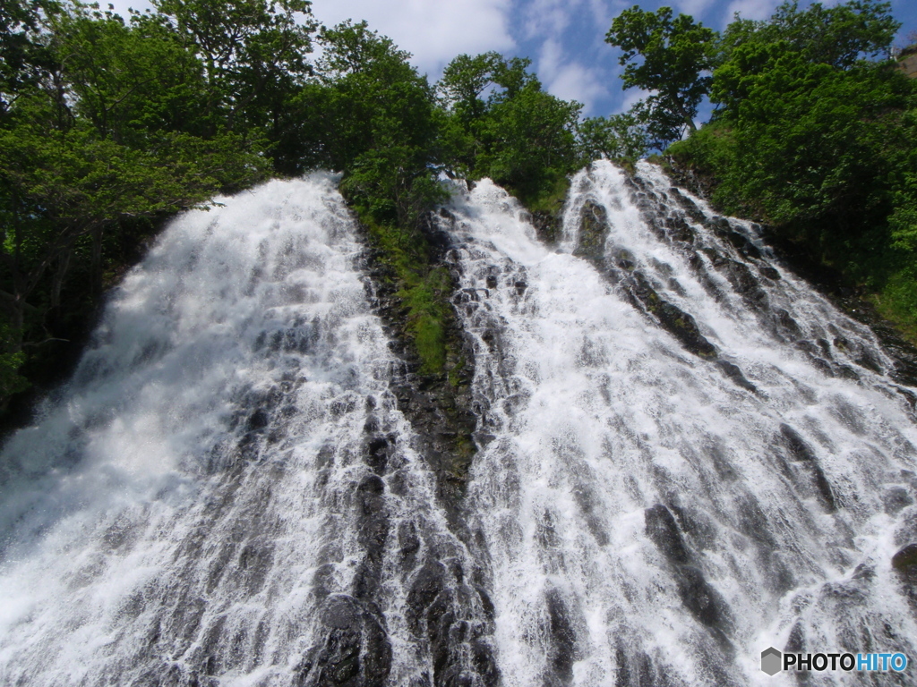 北海道　オシンコシンの滝