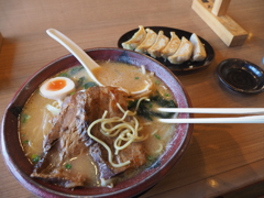 味噌ラーメンと餃子