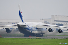 アントノフAn-124離陸滑走！