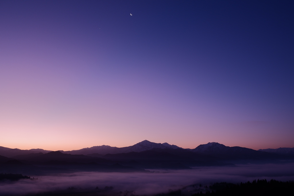 夜明け前