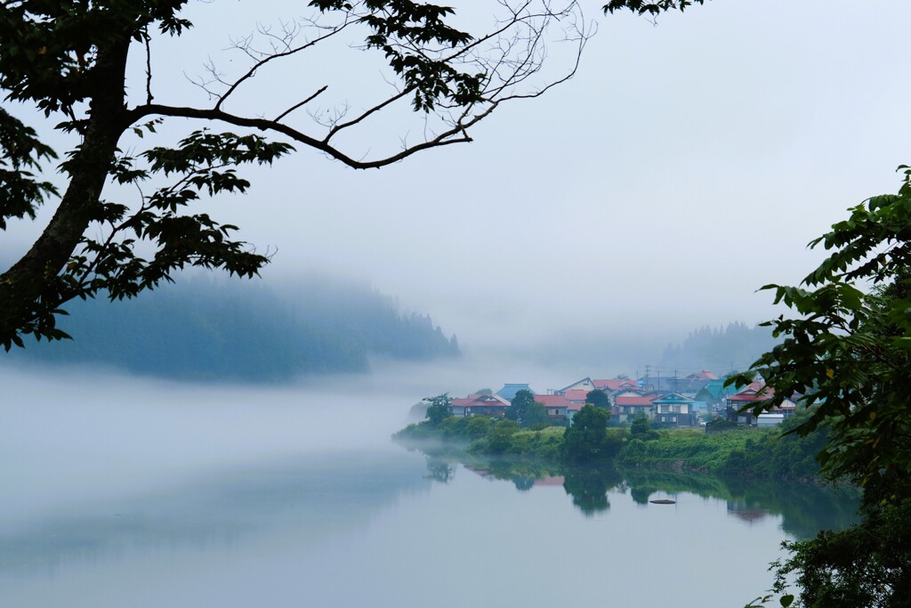 川のある風景２