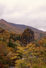 秋景～立ガラ岩