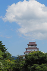 あの雲にのりたい　会津若松城