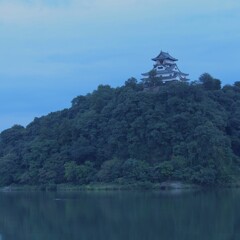 夜明け前　国宝犬山城天守