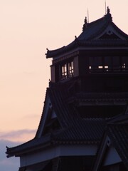 日の出前　熊本城小天守