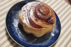 くるみシナモンパン