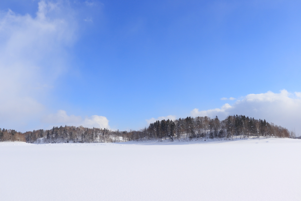 冬の朱鞠内湖