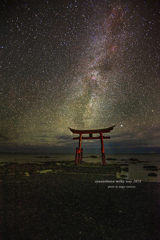 北海道　秋に撮った写真⑥　オーロラ残念でした「鳥居と天の川」