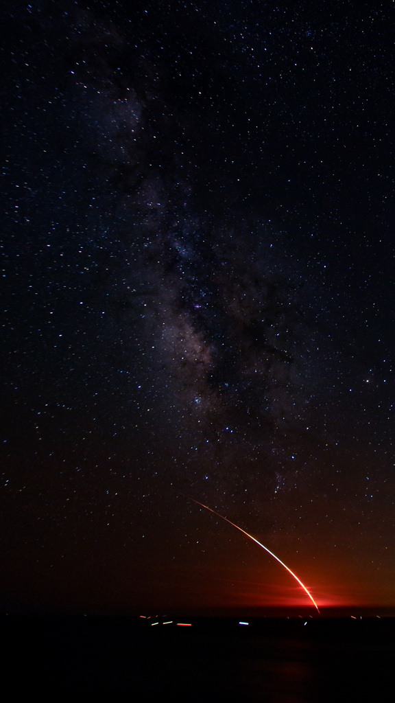 ロケットと天の川