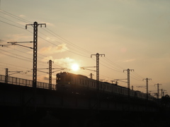 電車は走る
