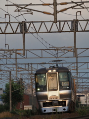 電車は走る
