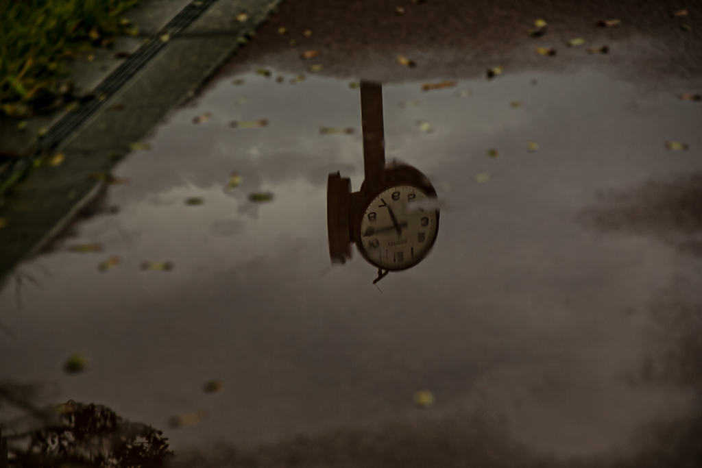 Puddle Clock