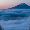 雲海の彼方に