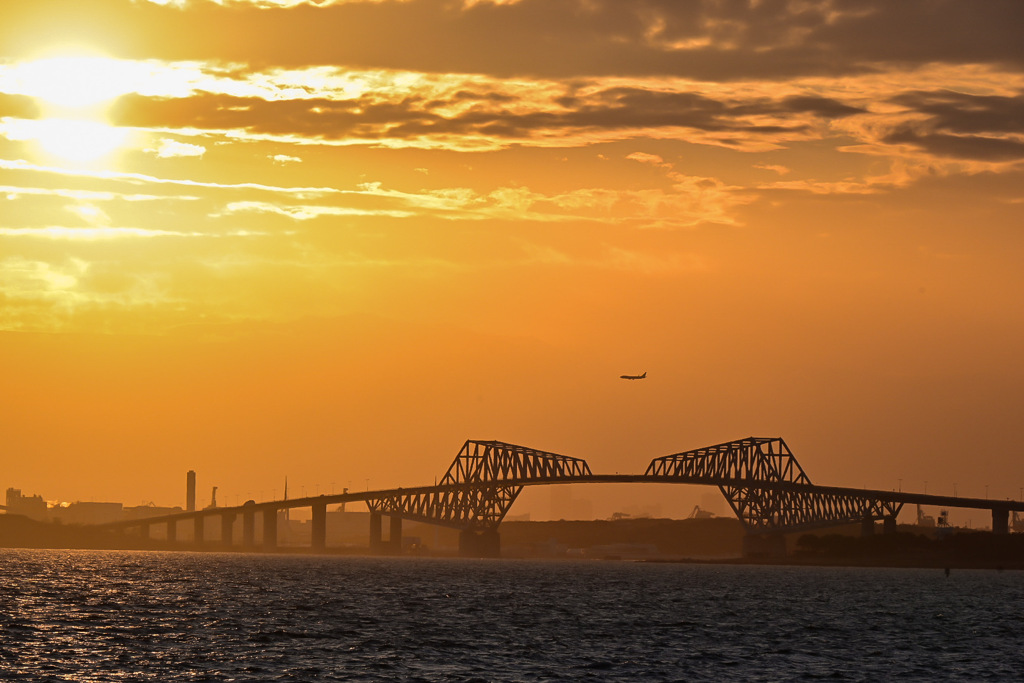 東京ゲートブリッジの夕景