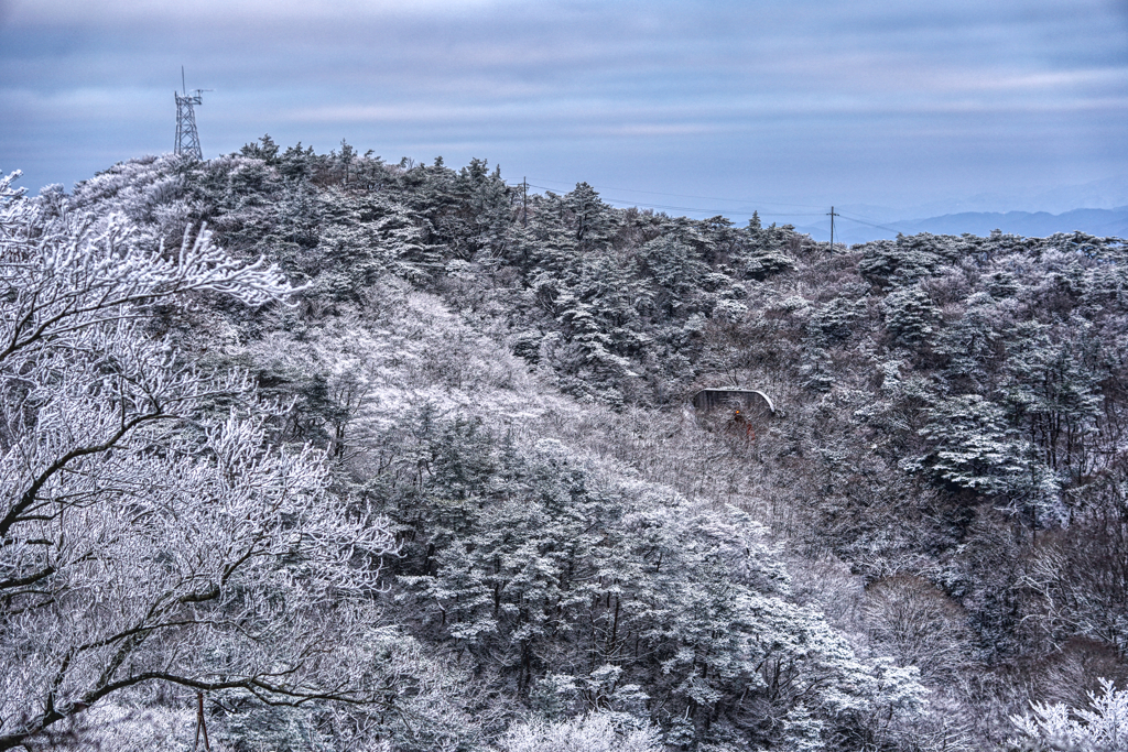 白六甲山