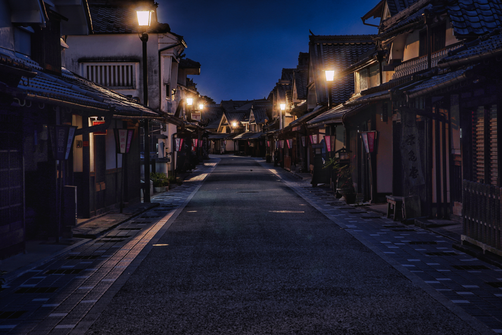 河原町妻入商家群