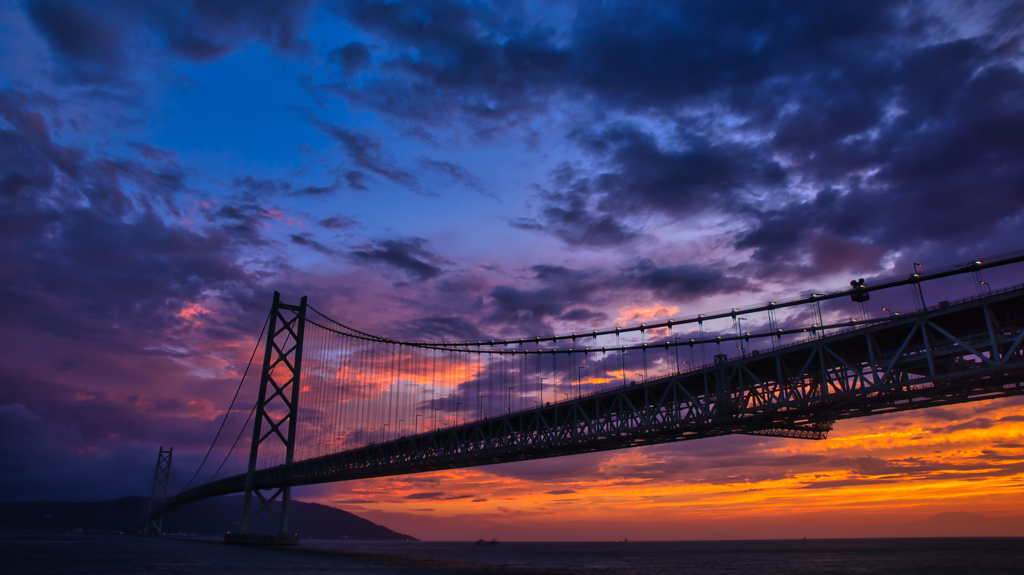 明石海峡大橋「夕暮れ」