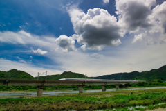 梅雨空を吹っ飛ばせ