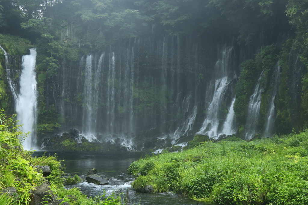 白糸の滝にて