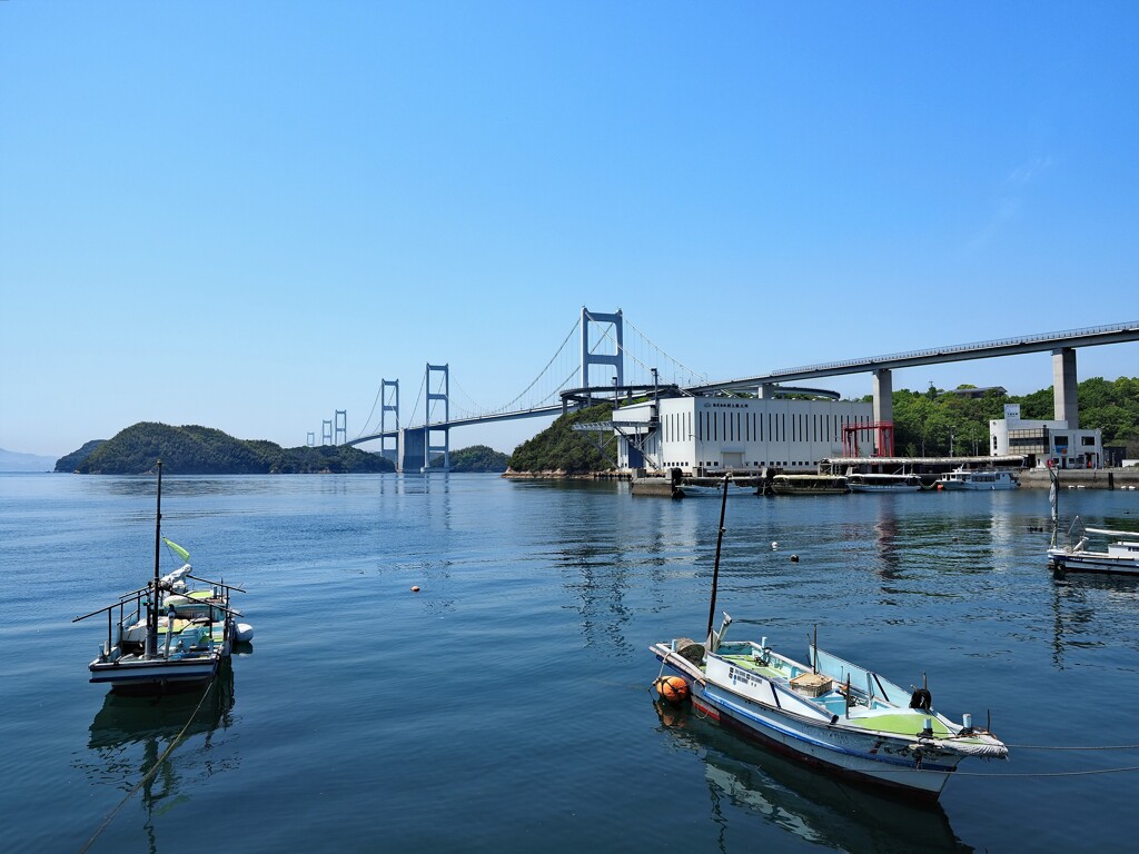 初夏のしまなみ　来島海峡大橋2