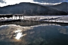 里山の冬景