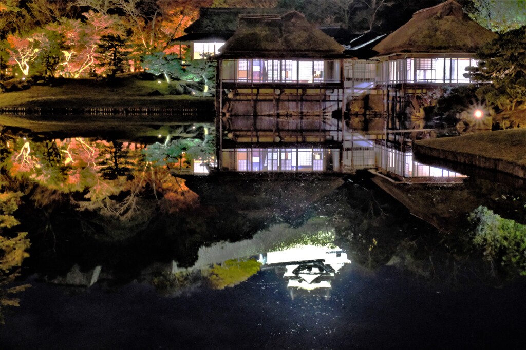 彦根城大名庭園・玄宮園ライトアップ　７