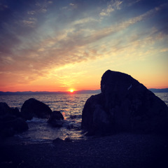 琵琶湖烏帽子岩の夕日