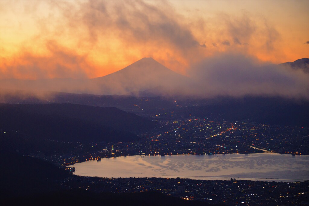 夜明けの雲