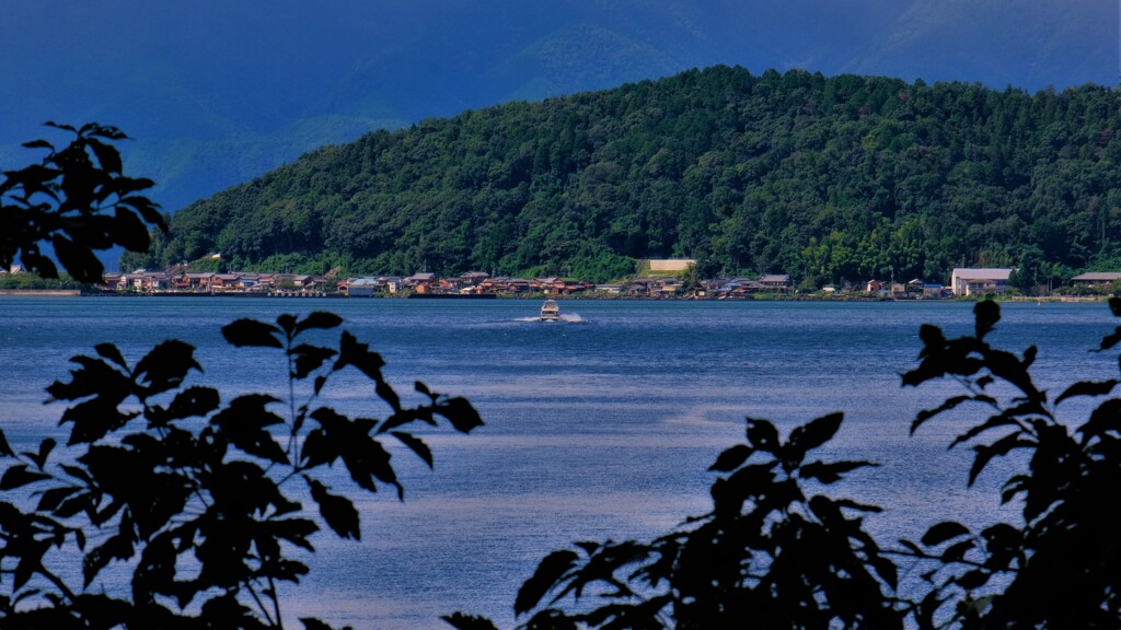 湖上の離島　４