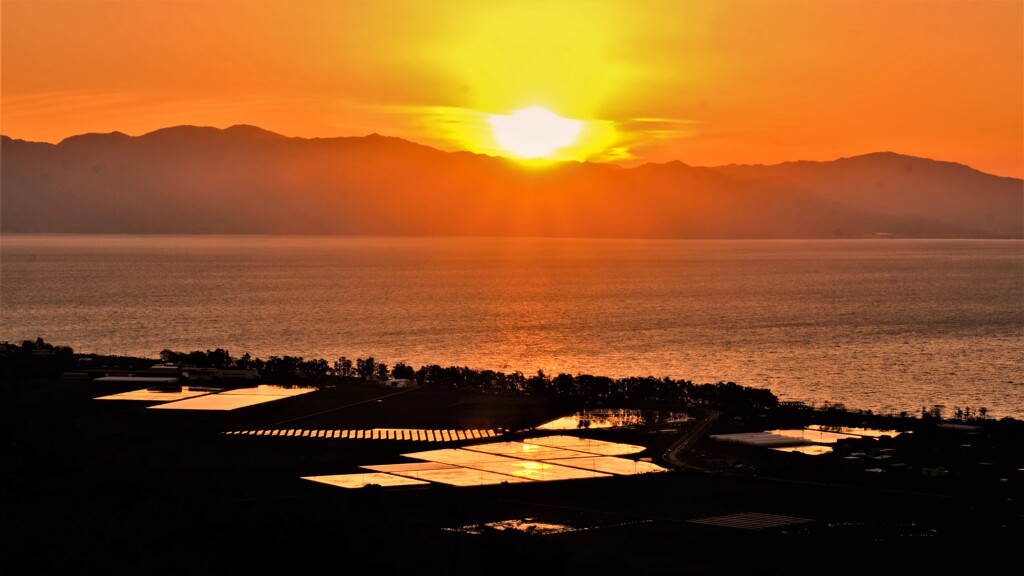 水辺の代田夕日サンセット