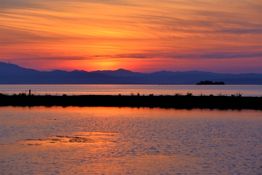 夕焼け河口