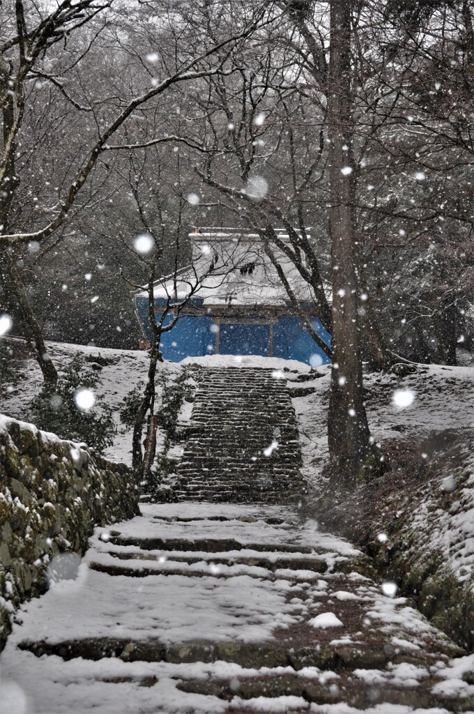 鶏足寺　雪景　７