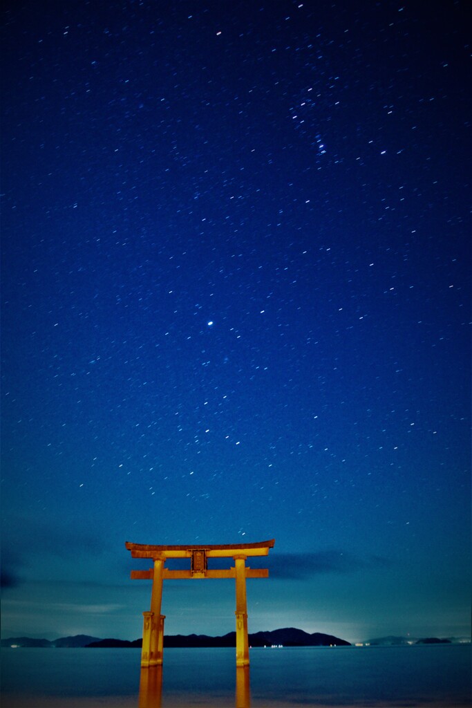 星屑の湖中鳥居