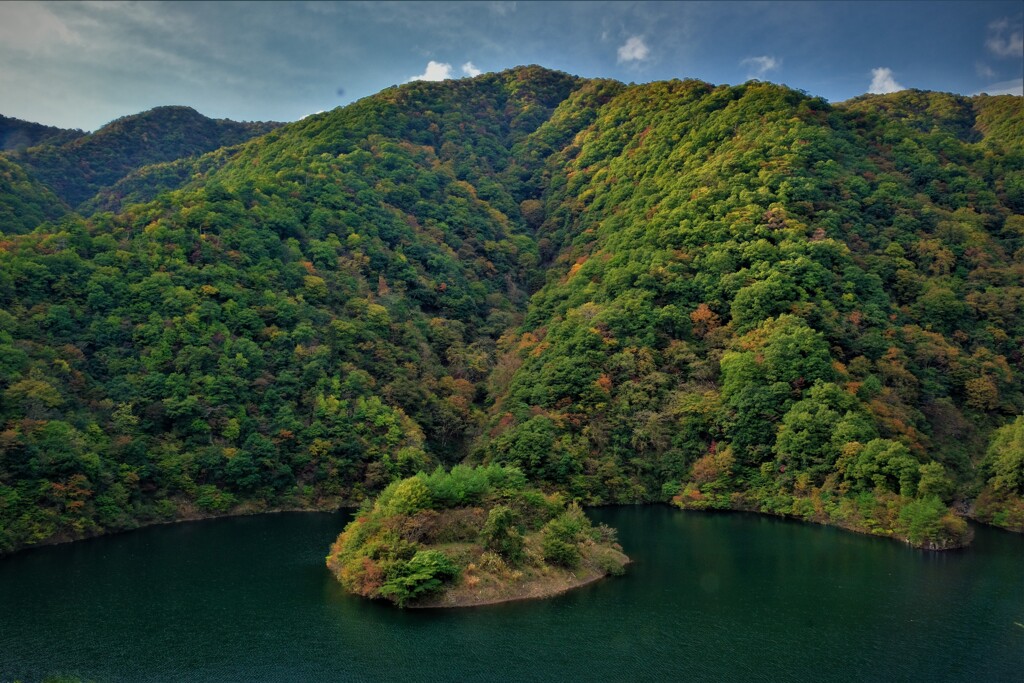 白龍湖の浮島　１