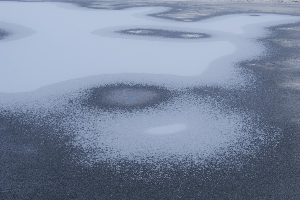 薄氷　４