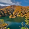 晩秋の白龍湖　１