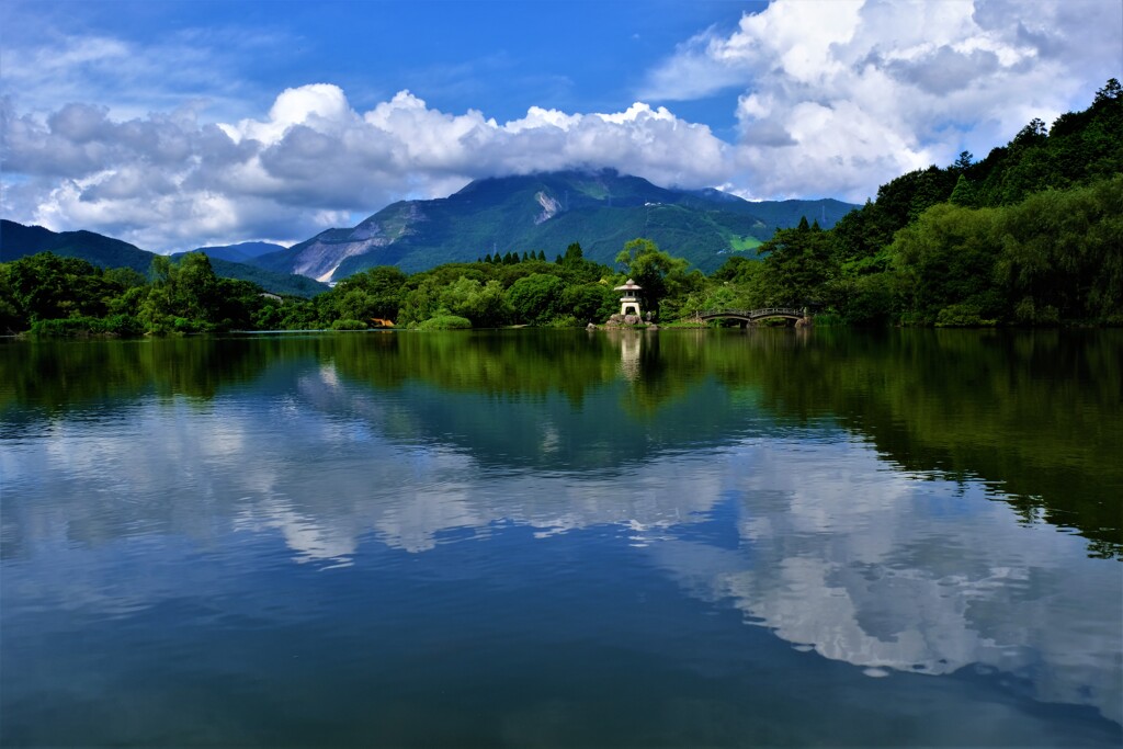 夏伊吹山リフレクション