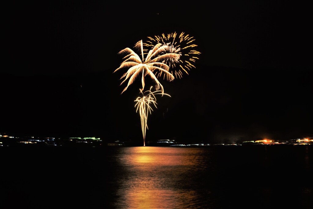 余呉湖の花火　３