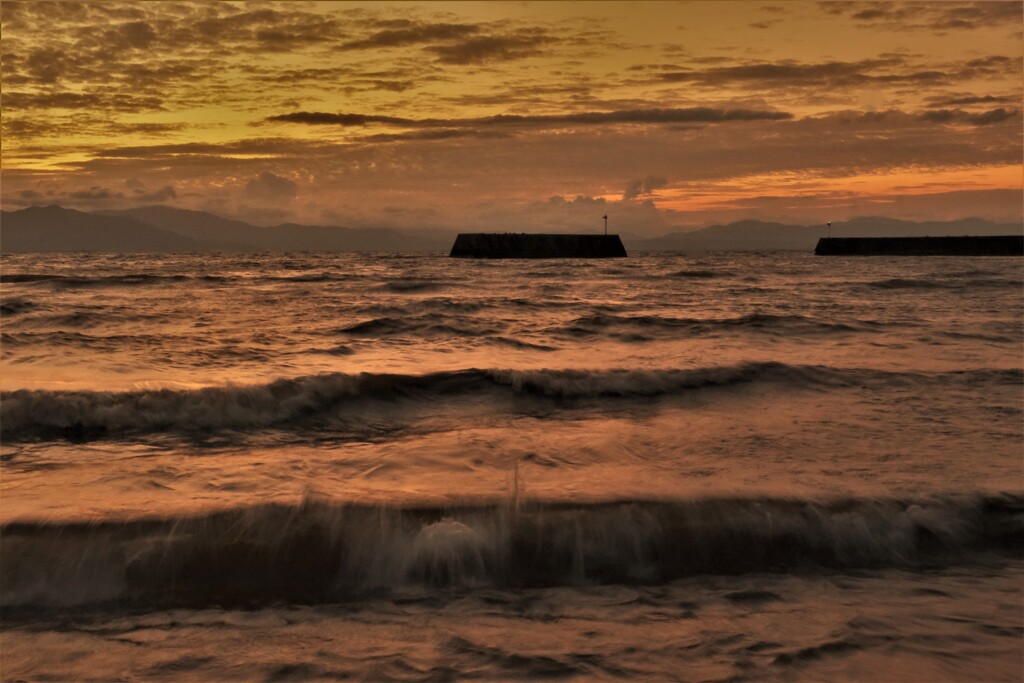 琵琶湖湖東夕景　１