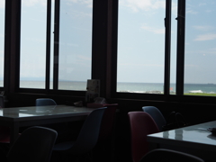 海沿いのレストラン