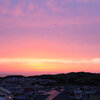 二階の窓からの夕焼け