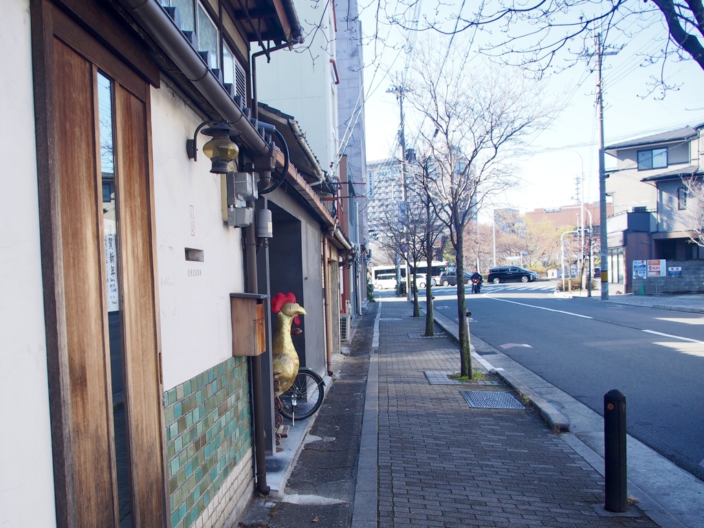 お正月　金の鶏と出会う