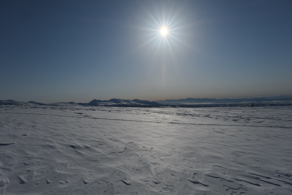 山上の雪原