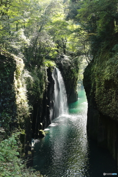 深淵の滝