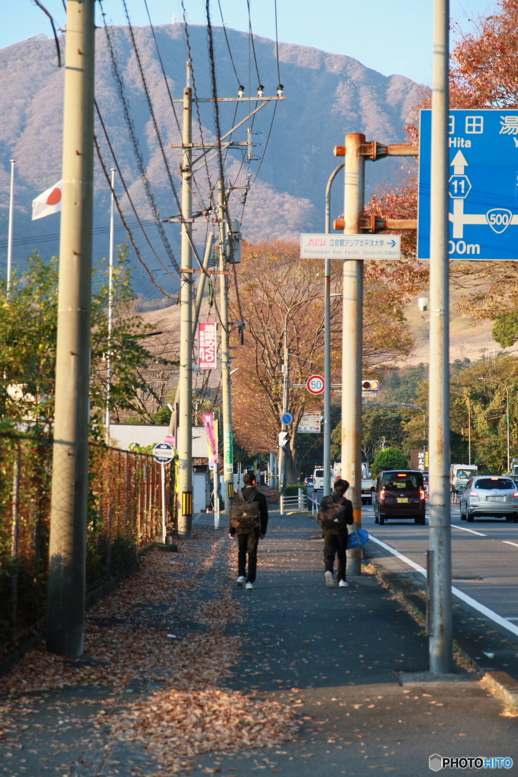 秋の登校風景